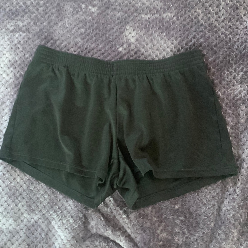 Women’s shorts size large